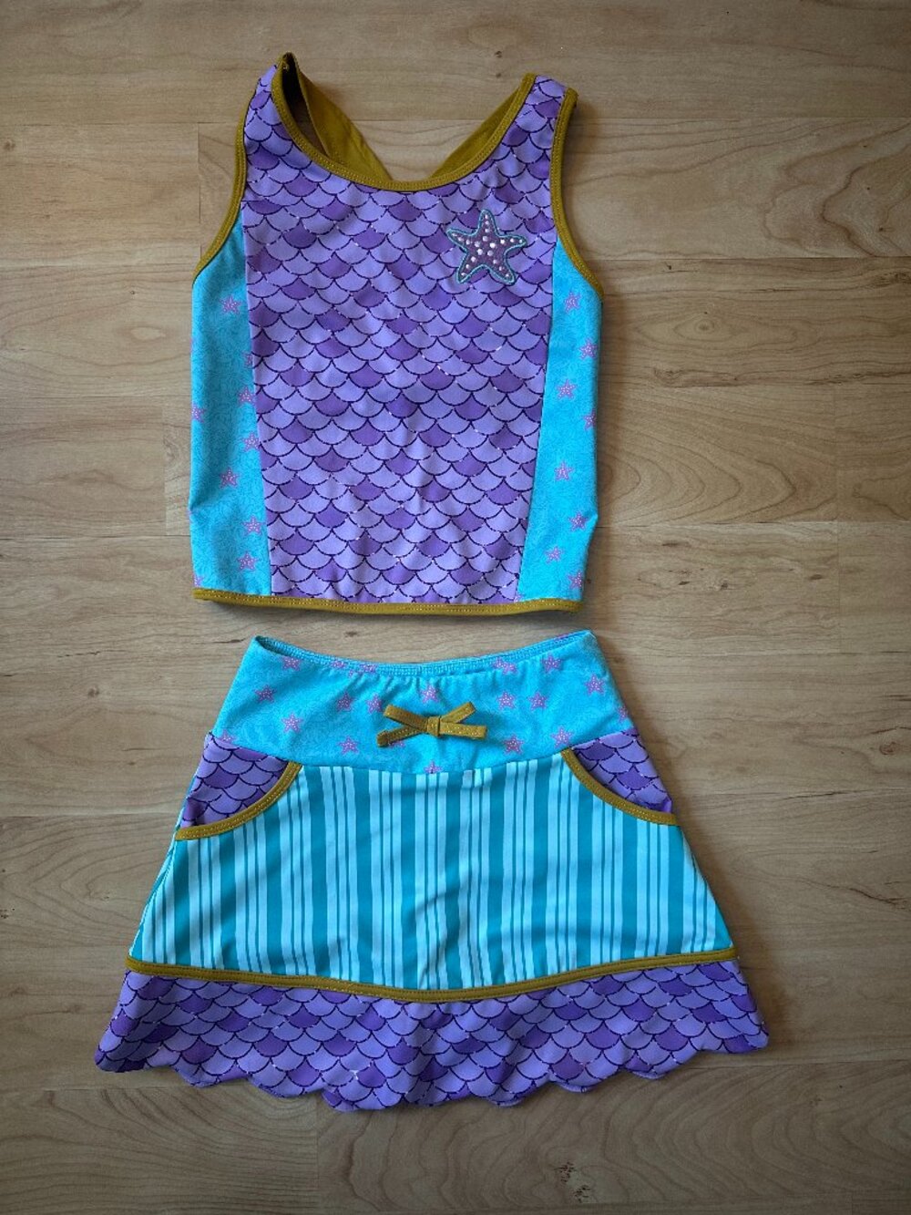 Liv & Stella Undersea Dream Fairytale Activewear Set, size 8